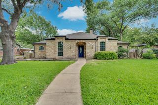 102 Chapman Circle, Waxahachie, TX 75165