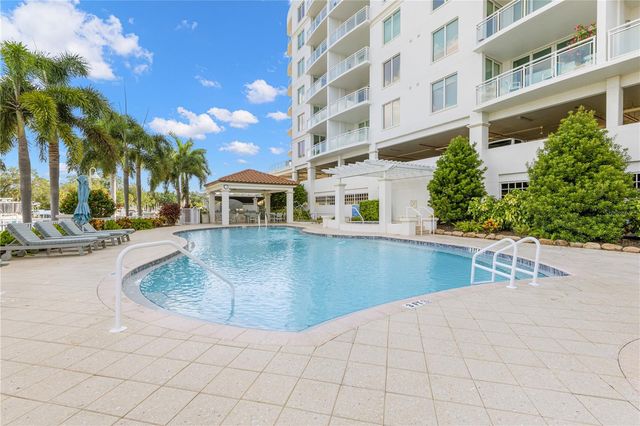 1325 SNELL ISLE BOULEVARD NE 812, St Petersburg, FL 33704