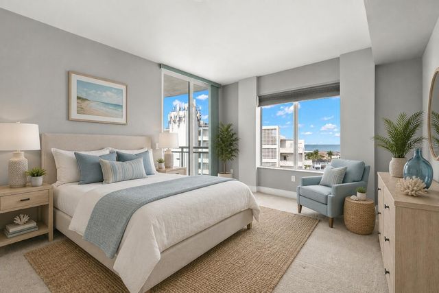 1325 SNELL ISLE BOULEVARD NE 812, St Petersburg, FL 33704