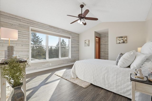 3075 Copper Oaks Trail, Woodbury, MN 55125