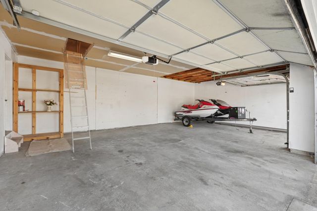 3075 Copper Oaks Trail, Woodbury, MN 55125