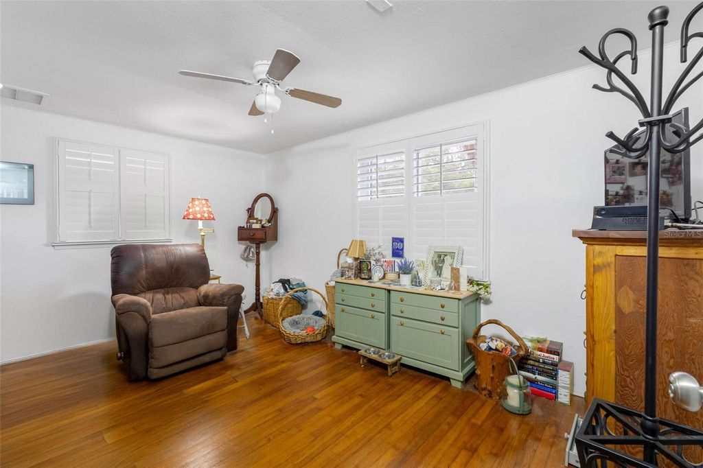 Image 14 of property listing at 427 5TH STREET N, Safety Harbor, FL 34695