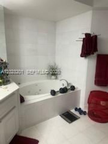 6301 Collins Ave 1206, Miami Beach, FL 33141