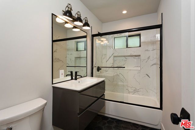 11680 W OHIO Avenue 208, Los Angeles, CA 90025