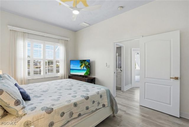 236 NE 14th AVE, Cape Coral, FL 33909