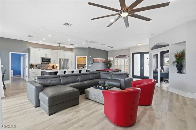 236 NE 14th AVE, Cape Coral, FL 33909