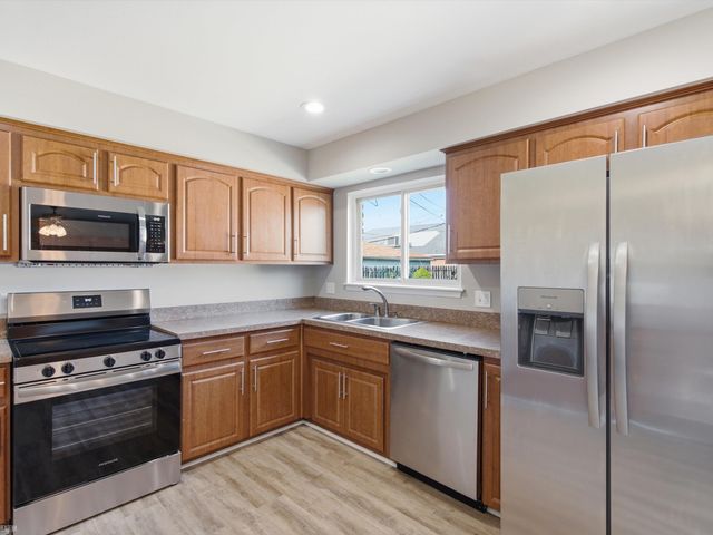 23716 Grove Street, Saint Clair Shores, MI 48080