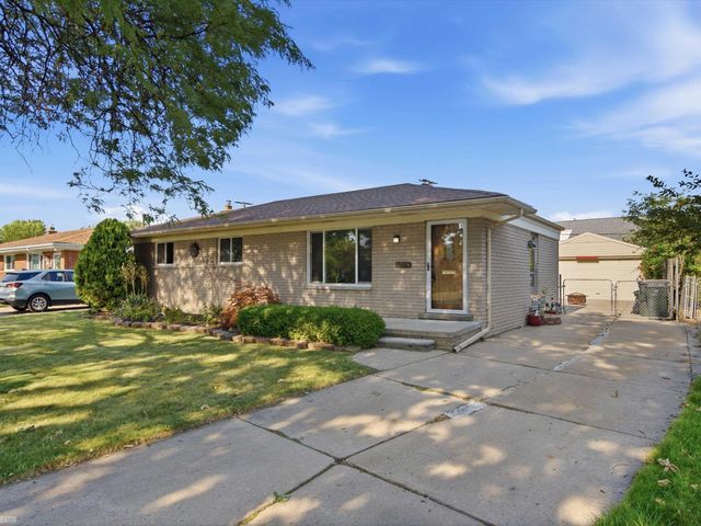 23716 Grove Street, Saint Clair Shores, MI 48080