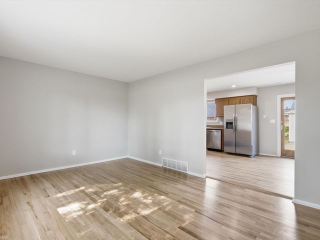 23716 Grove Street, Saint Clair Shores, MI 48080
