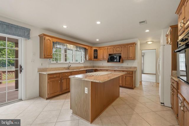 1303 PERSIMMONTREE CT, Crofton, MD 21114