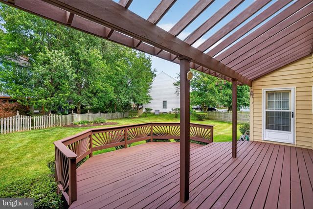 1303 PERSIMMONTREE CT, Crofton, MD 21114