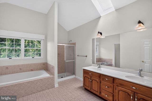 1303 PERSIMMONTREE CT, Crofton, MD 21114