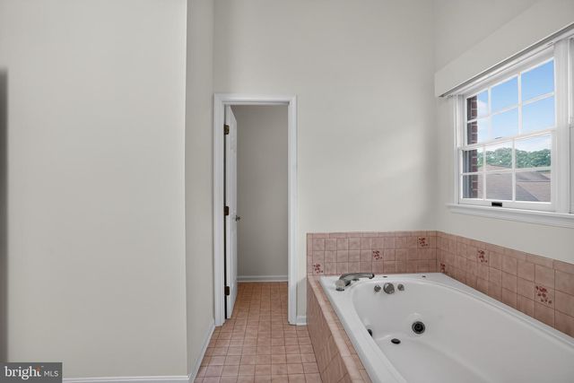 1303 PERSIMMONTREE CT, Crofton, MD 21114