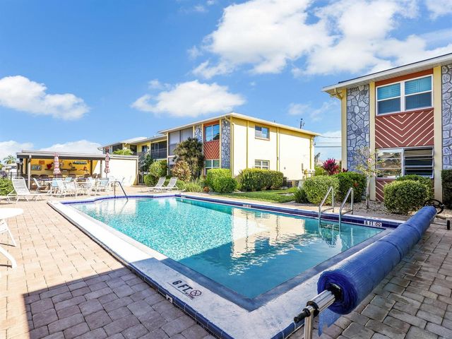 4021 SE 19th Avenue 201, Cape Coral, FL 33904
