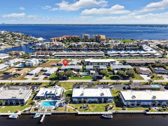 4021 SE 19th Avenue 201, Cape Coral, FL 33904