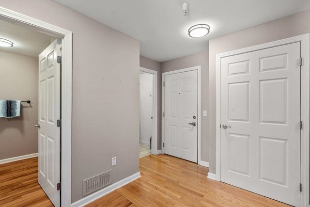 99 Eldredge St Unit 206, South Burlington, VT 05403