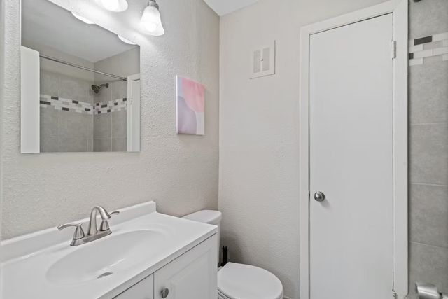 108 N Belvedere Blvd Apt 12, Memphis, TN 38104