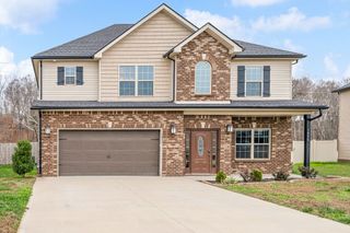 1051 Terraceside Cir, Clarksville, TN 37040