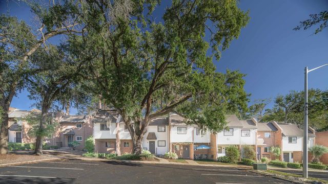 2731 S BLAIR STONE Road B24, Tallahassee, FL 32301