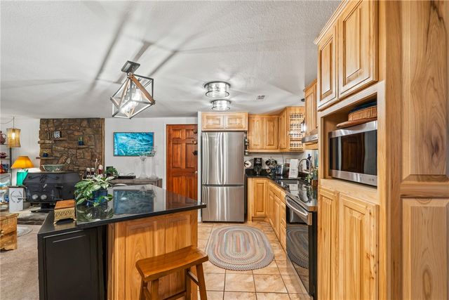 8107 Spruce Drive, Rogers, AR 72756