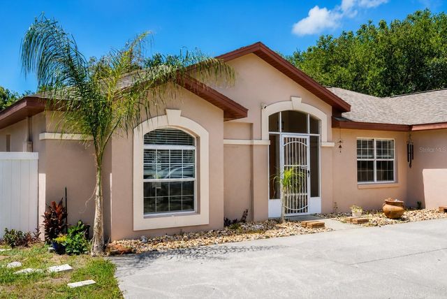 11130 FOUNTAIN LAKE BOULEVARD, Leesburg, FL 34788