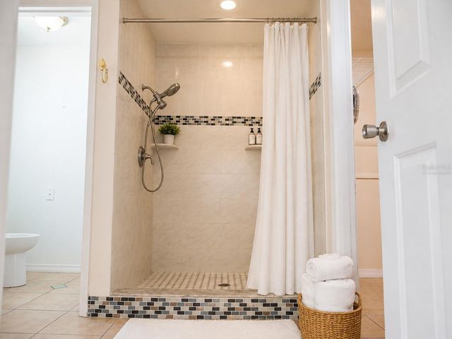 11130 FOUNTAIN LAKE BOULEVARD, Leesburg, FL 34788