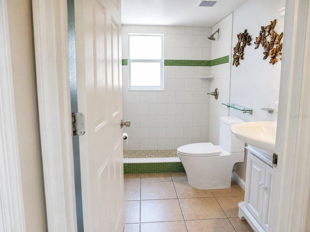 11130 FOUNTAIN LAKE BOULEVARD, Leesburg, FL 34788