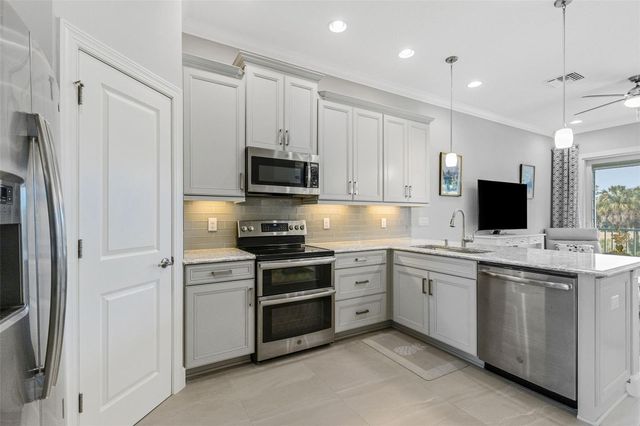 4111 ROCKY SHORES DRIVE, Tampa, FL 33634