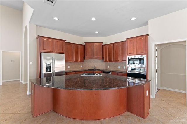 3603 Grand Canal Drive, Mission, TX 78572