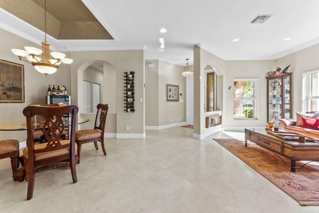 Image 11 of property listing at 6353 NW 110th Avenue, Parkland, FL 33076