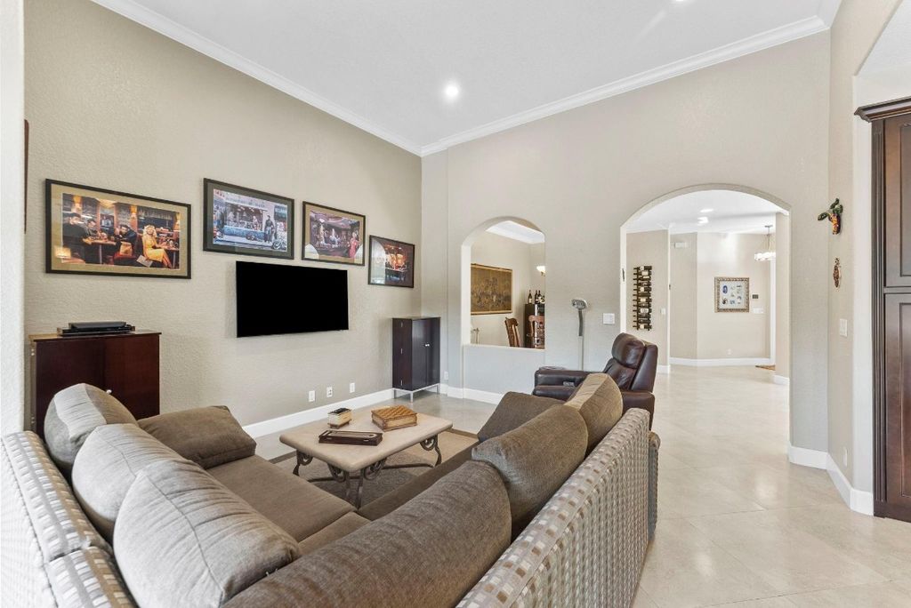 Image 14 of property listing at 6353 NW 110th Avenue, Parkland, FL 33076