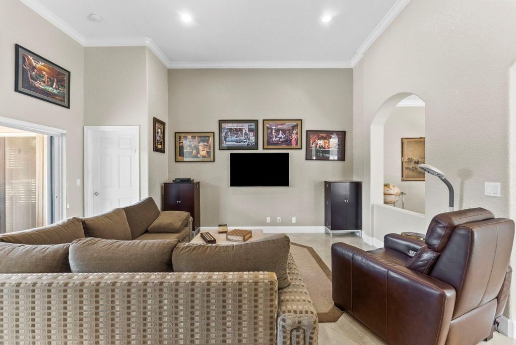 Image 15 of property listing at 6353 NW 110th Avenue, Parkland, FL 33076