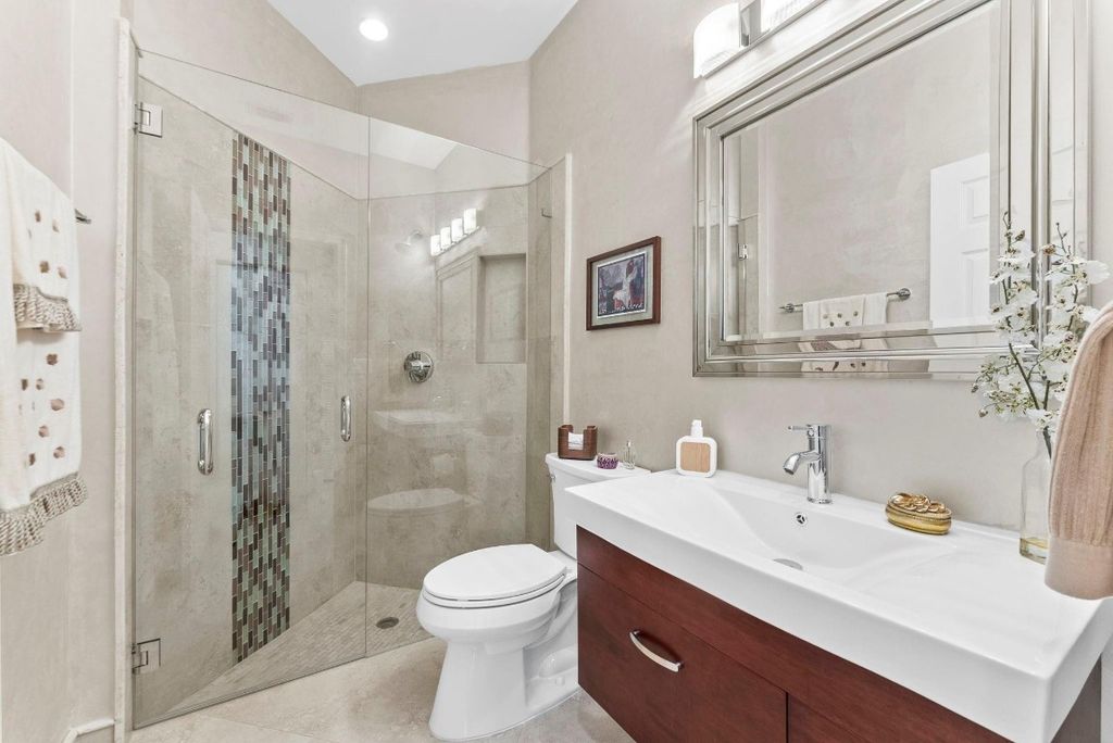 Image 17 of property listing at 6353 NW 110th Avenue, Parkland, FL 33076