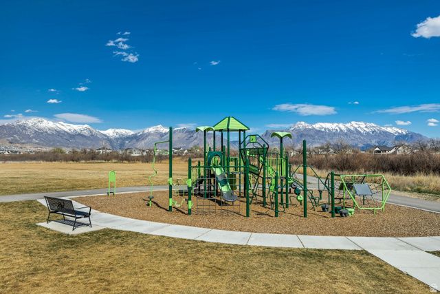 880 N HERMAN DR, Lehi, UT 84048