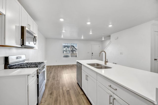 880 N HERMAN DR, Lehi, UT 84048