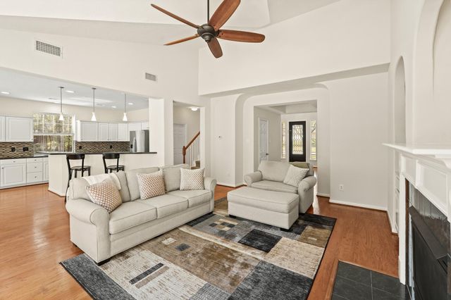 47 S Bristol Oak Circle, The Woodlands, TX 77382