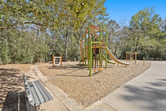 47 S Bristol Oak Circle, The Woodlands, TX 77382