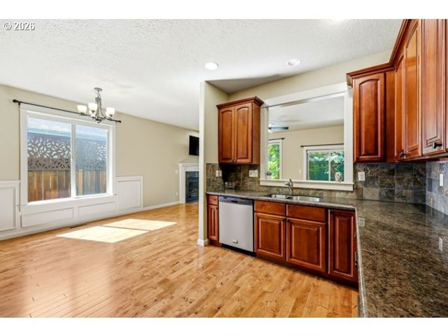 1743 Se MARION St, Portland, OR 97202