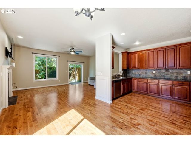 1743 Se MARION St, Portland, OR 97202