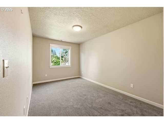 1743 Se MARION St, Portland, OR 97202