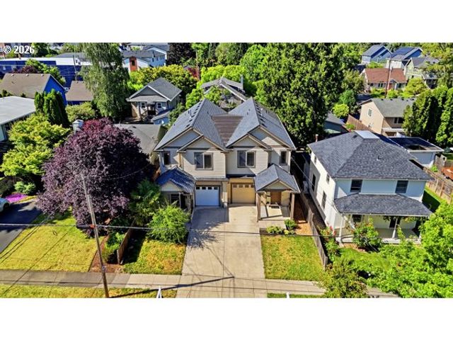 1743 Se MARION St, Portland, OR 97202