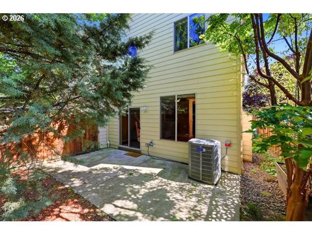 1743 Se MARION St, Portland, OR 97202