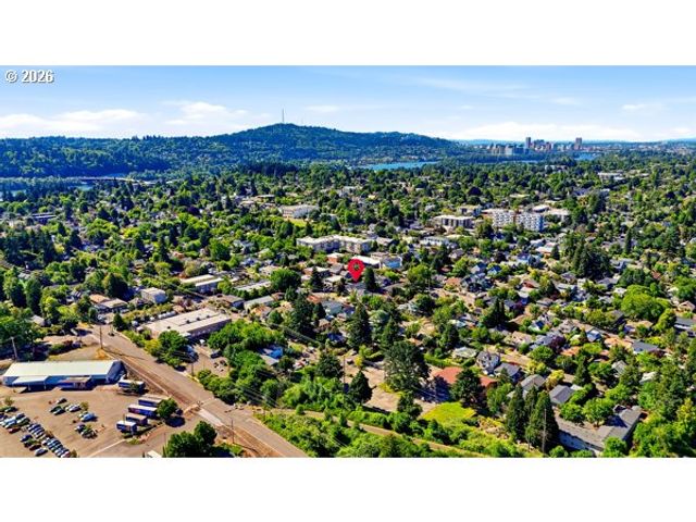1743 Se MARION St, Portland, OR 97202