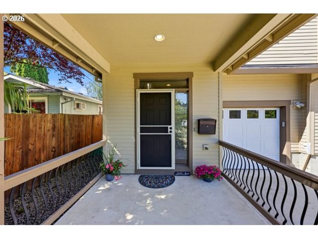 1743 Se MARION St, Portland, OR 97202
