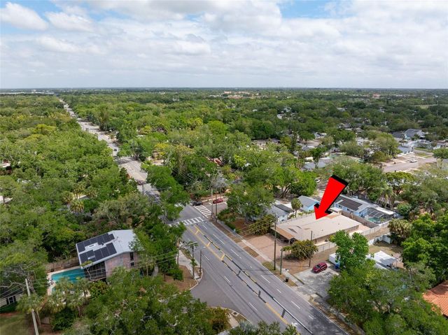 2121 PARK STREET N, St Petersburg, FL 33710