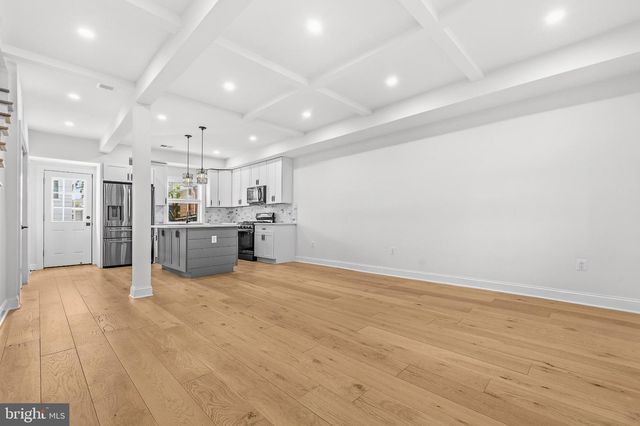 907 L ST NE, Washington, DC 20002