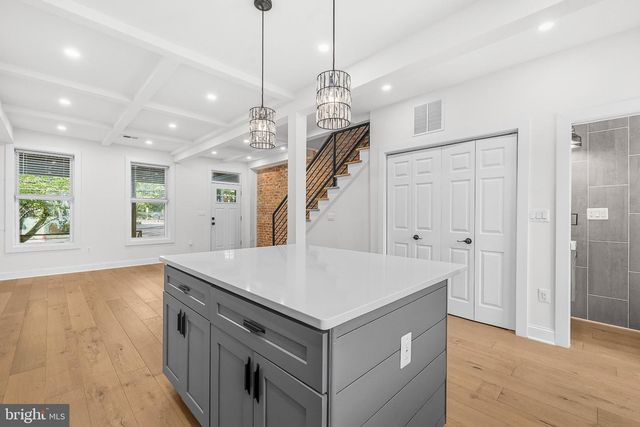 907 L ST NE, Washington, DC 20002