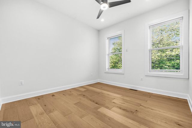 907 L ST NE, Washington, DC 20002