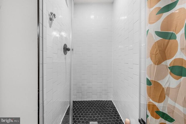 907 L ST NE, Washington, DC 20002