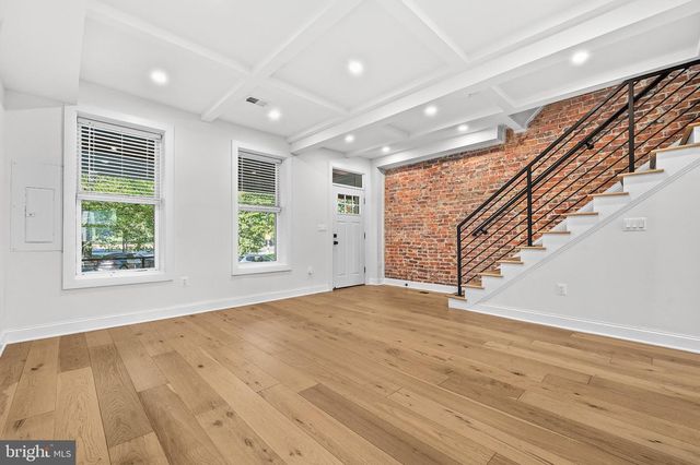 907 L ST NE, Washington, DC 20002